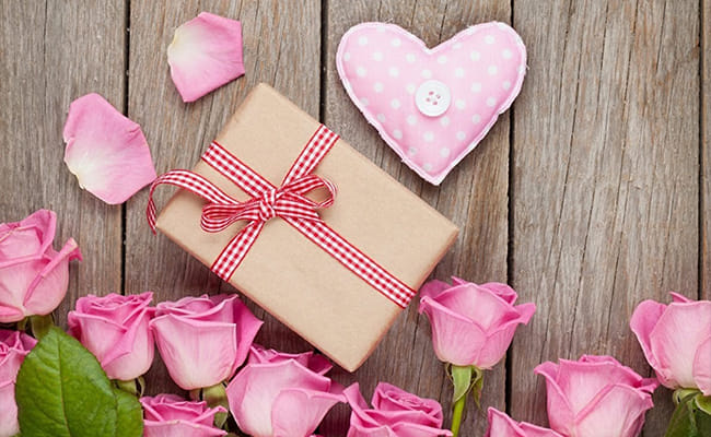Season of Love: Which Flower to Gift on Each Day of the Valentine’s Week